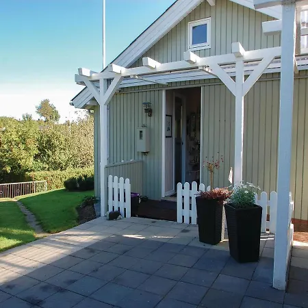 Three-bedroom Holiday In Hejls