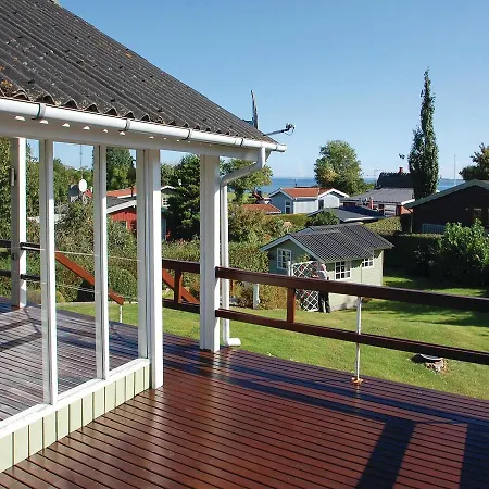 Casa de Férias Three-bedroom Holiday In Hejls
