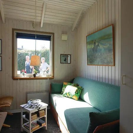 Three-bedroom Holiday In Hejls